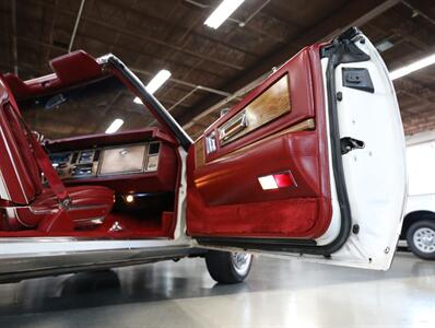 1985 Cadillac Eldorado Biarritz   - Photo 23 - Addison, IL 60101