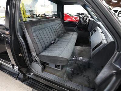 1988 Chevrolet Silverado 1500 Stepside - Photo 23 - Addison, IL 60101