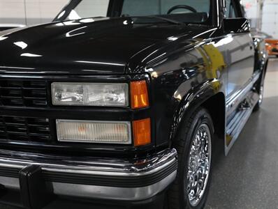 1988 Chevrolet Silverado 1500 Stepside - Photo 5 - Addison, IL 60101