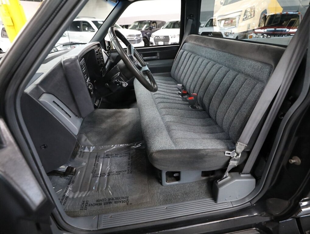 1988 Chevrolet Silverado 1500 Stepside - Photo 26 - Addison, IL 60101