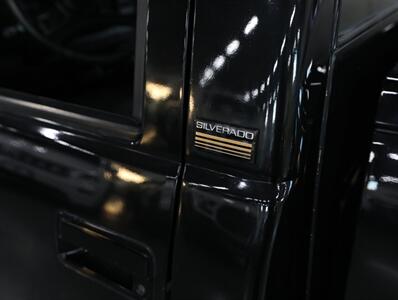 1988 Chevrolet Silverado 1500 Stepside - Photo 20 - Addison, IL 60101