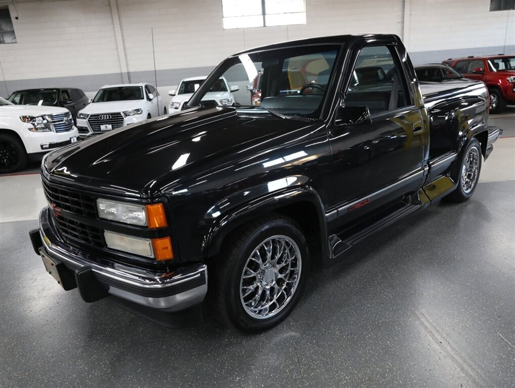 1988 Chevrolet Silverado 1500 Stepside - Photo 4 - Addison, IL 60101