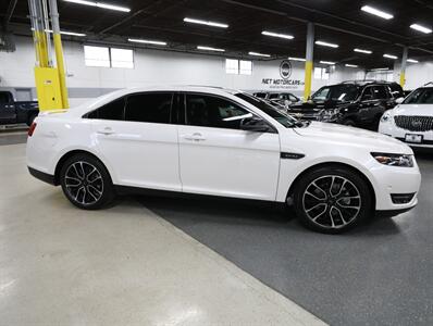 2018 Ford Taurus SHO   - Photo 9 - Addison, IL 60101