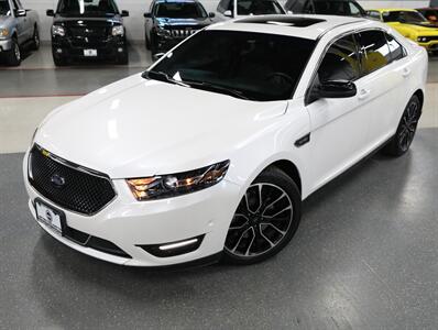 2018 Ford Taurus SHO   - Photo 2 - Addison, IL 60101