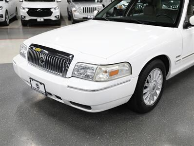 2010 Mercury Grand Marquis LS   - Photo 3 - Addison, IL 60101