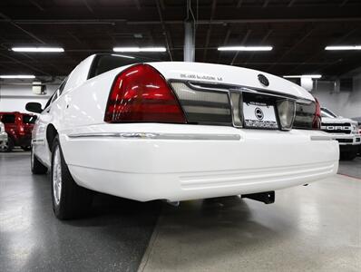 2010 Mercury Grand Marquis LS   - Photo 11 - Addison, IL 60101