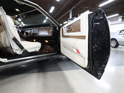 1983 Cadillac Eldorado Biarritz - Photo 28 - Addison, IL 60101