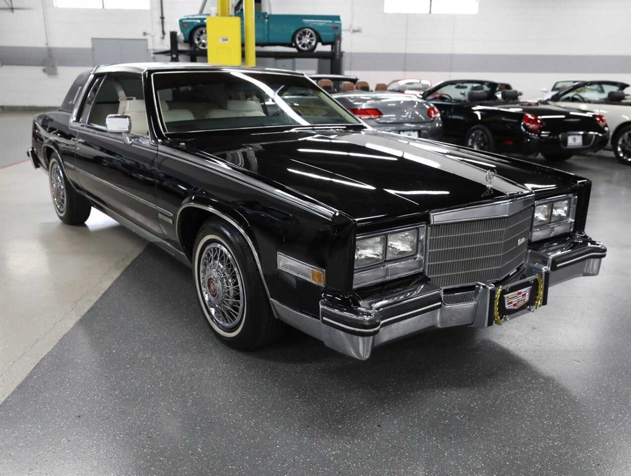 1983 Cadillac Eldorado Biarritz - Photo 11 - Addison, IL 60101