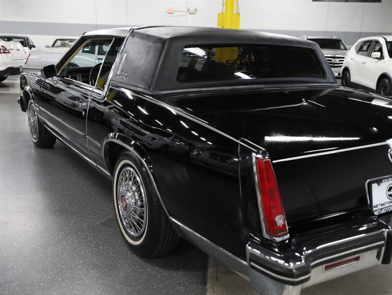 1983 Cadillac Eldorado Biarritz - Photo 24 - Addison, IL 60101