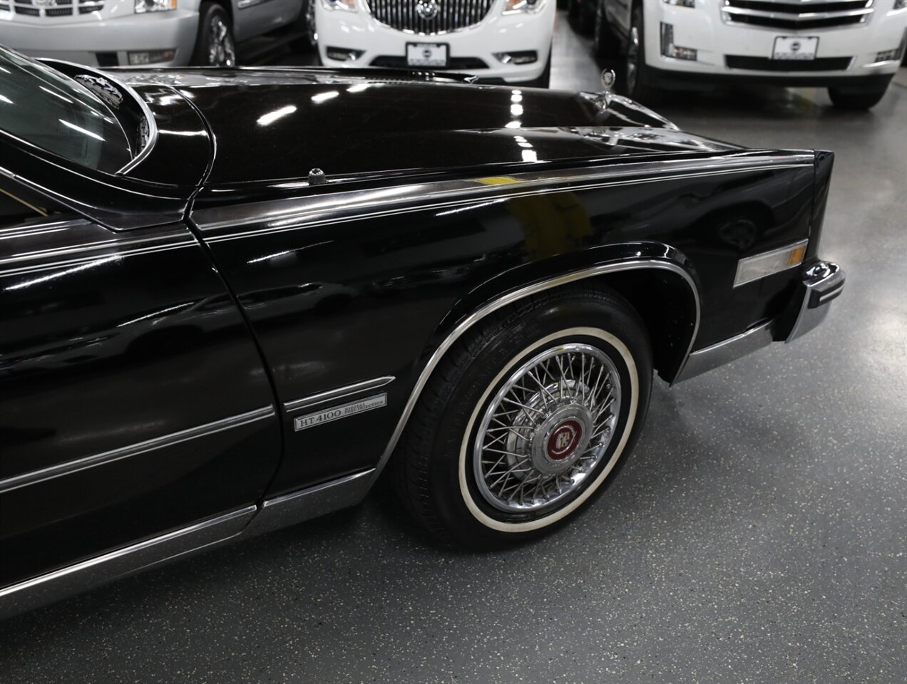 1983 Cadillac Eldorado Biarritz - Photo 12 - Addison, IL 60101