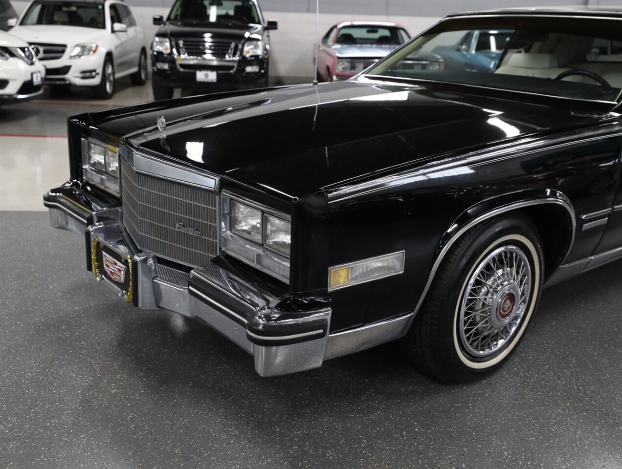 1983 Cadillac Eldorado Biarritz - Photo 3 - Addison, IL 60101