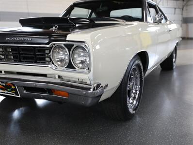 1968 Plymouth Road Runner - Photo 5 - Addison, IL 60101