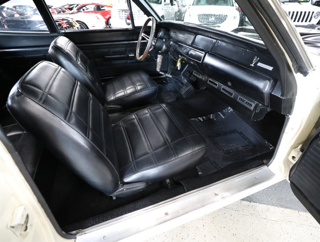 1968 Plymouth Road Runner - Photo 32 - Addison, IL 60101