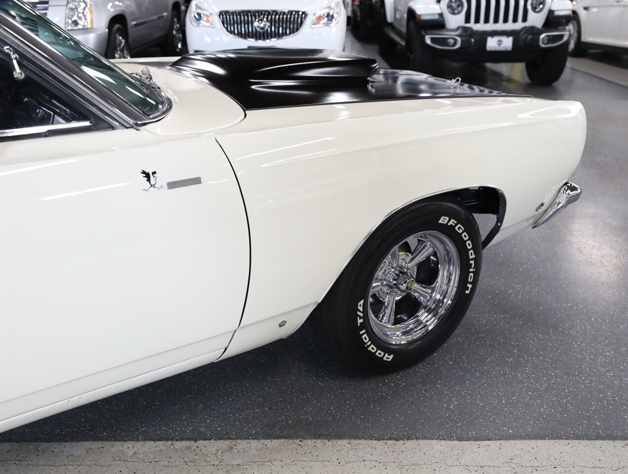 1968 Plymouth Road Runner - Photo 11 - Addison, IL 60101