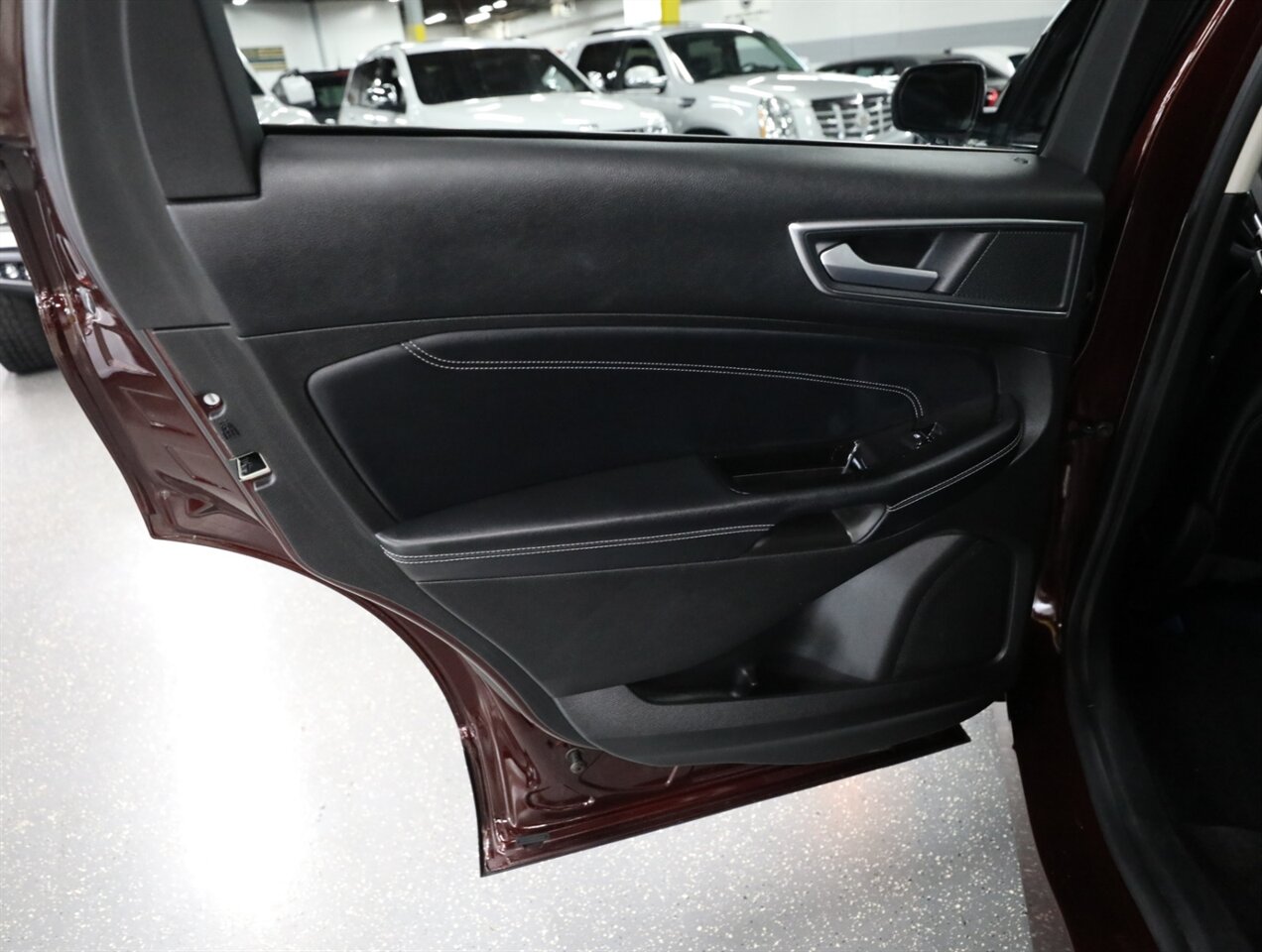 2017 Ford Edge Titanium AWD - Photo 24 - Addison, IL 60101