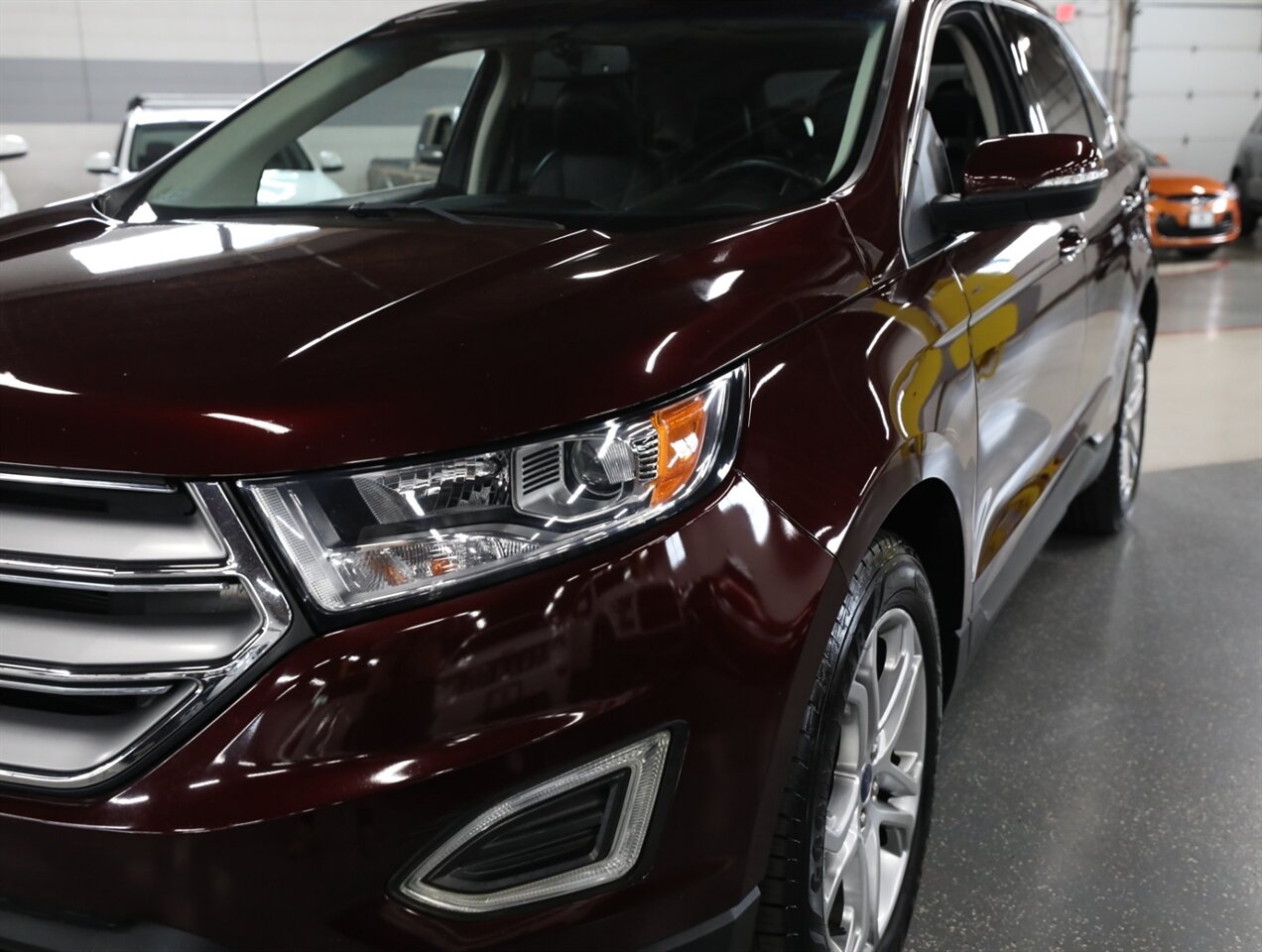 2017 Ford Edge Titanium AWD - Photo 5 - Addison, IL 60101