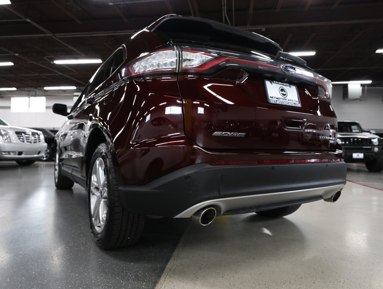 2017 Ford Edge Titanium AWD - Photo 12 - Addison, IL 60101