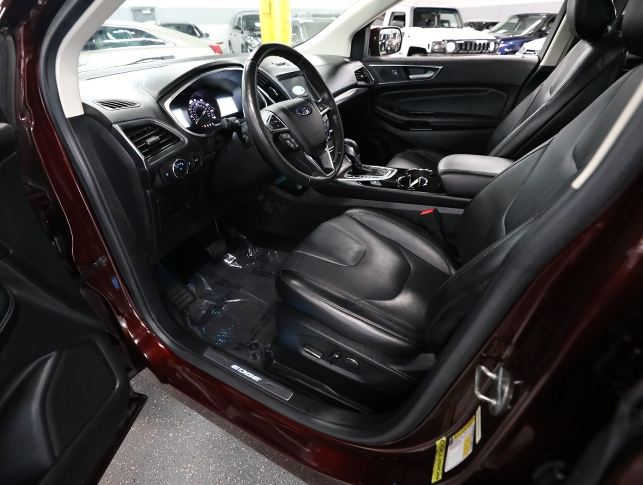 2017 Ford Edge Titanium AWD - Photo 29 - Addison, IL 60101