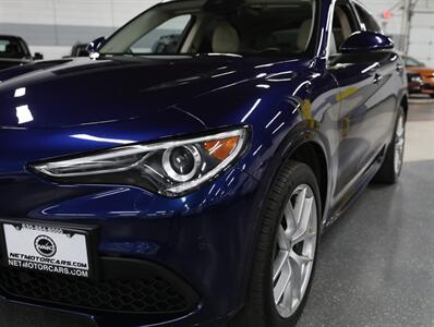 2021 Alfa Romeo Stelvio Ti AWD   - Photo 5 - Addison, IL 60101