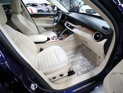 2021 Alfa Romeo Stelvio Ti AWD   - Photo 18 - Addison, IL 60101