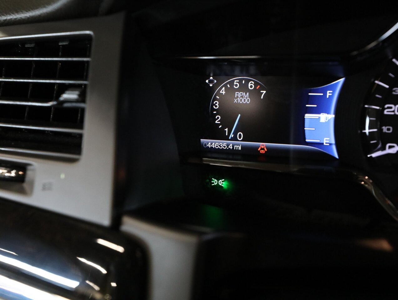 2015 Lincoln MKS EcoBoost - Photo 41 - Addison, IL 60101