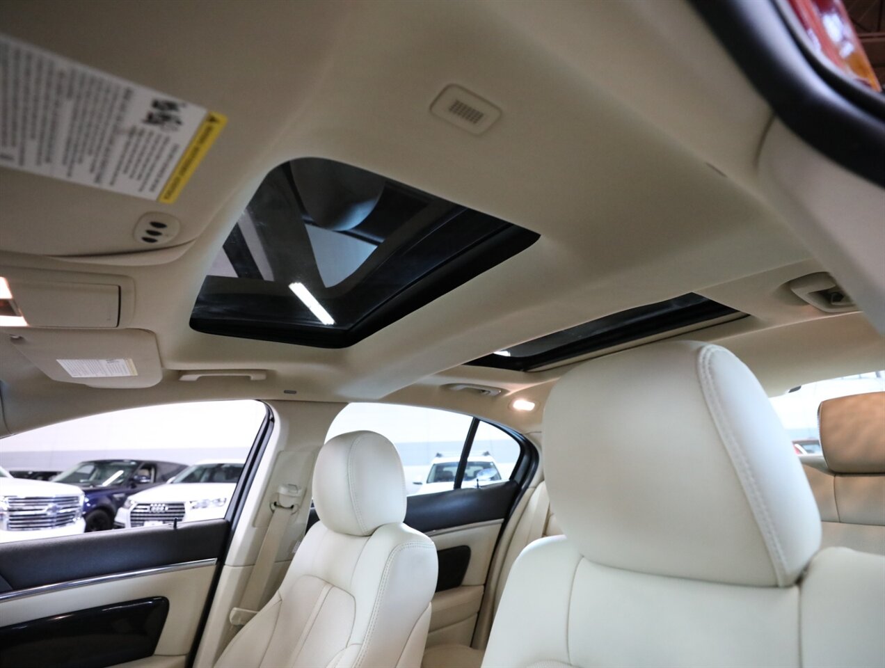 2015 Lincoln MKS EcoBoost - Photo 30 - Addison, IL 60101
