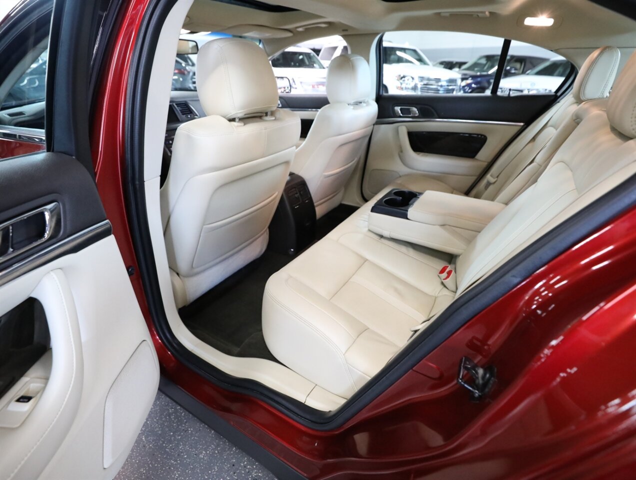 2015 Lincoln MKS EcoBoost - Photo 24 - Addison, IL 60101