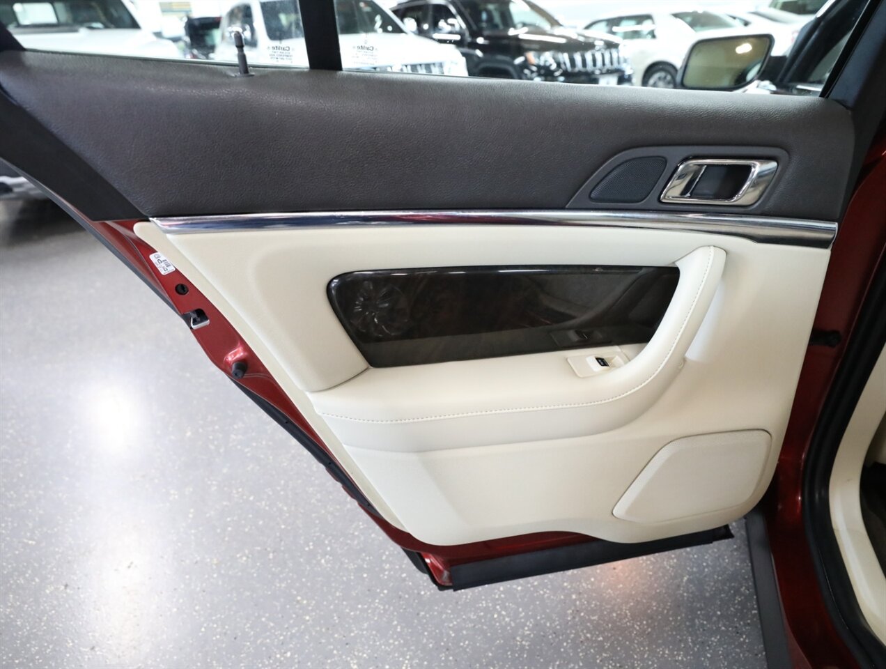 2015 Lincoln MKS EcoBoost - Photo 23 - Addison, IL 60101