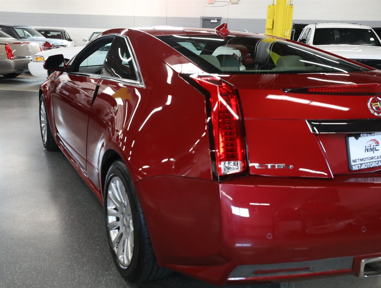 2011 Cadillac CTS 3.6L Premium - Photo 14 - Addison, IL 60101