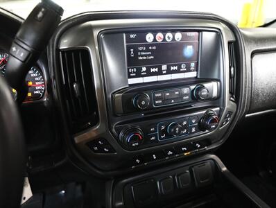 2018 Chevrolet Silverado 1500 LTZ Z71   - Photo 35 - Addison, IL 60101