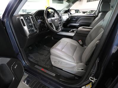 2018 Chevrolet Silverado 1500 LTZ Z71   - Photo 31 - Addison, IL 60101