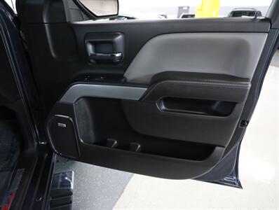 2018 Chevrolet Silverado 1500 LTZ Z71   - Photo 19 - Addison, IL 60101