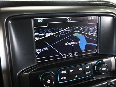 2018 Chevrolet Silverado 1500 LTZ Z71   - Photo 37 - Addison, IL 60101