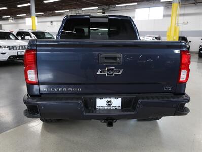 2018 Chevrolet Silverado 1500 LTZ Z71   - Photo 12 - Addison, IL 60101