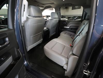 2018 Chevrolet Silverado 1500 LTZ Z71   - Photo 26 - Addison, IL 60101