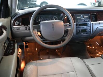 2007 Lincoln Town Car Signature   - Photo 24 - Addison, IL 60101