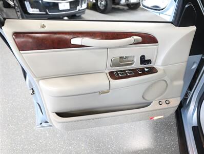 2007 Lincoln Town Car Signature   - Photo 25 - Addison, IL 60101