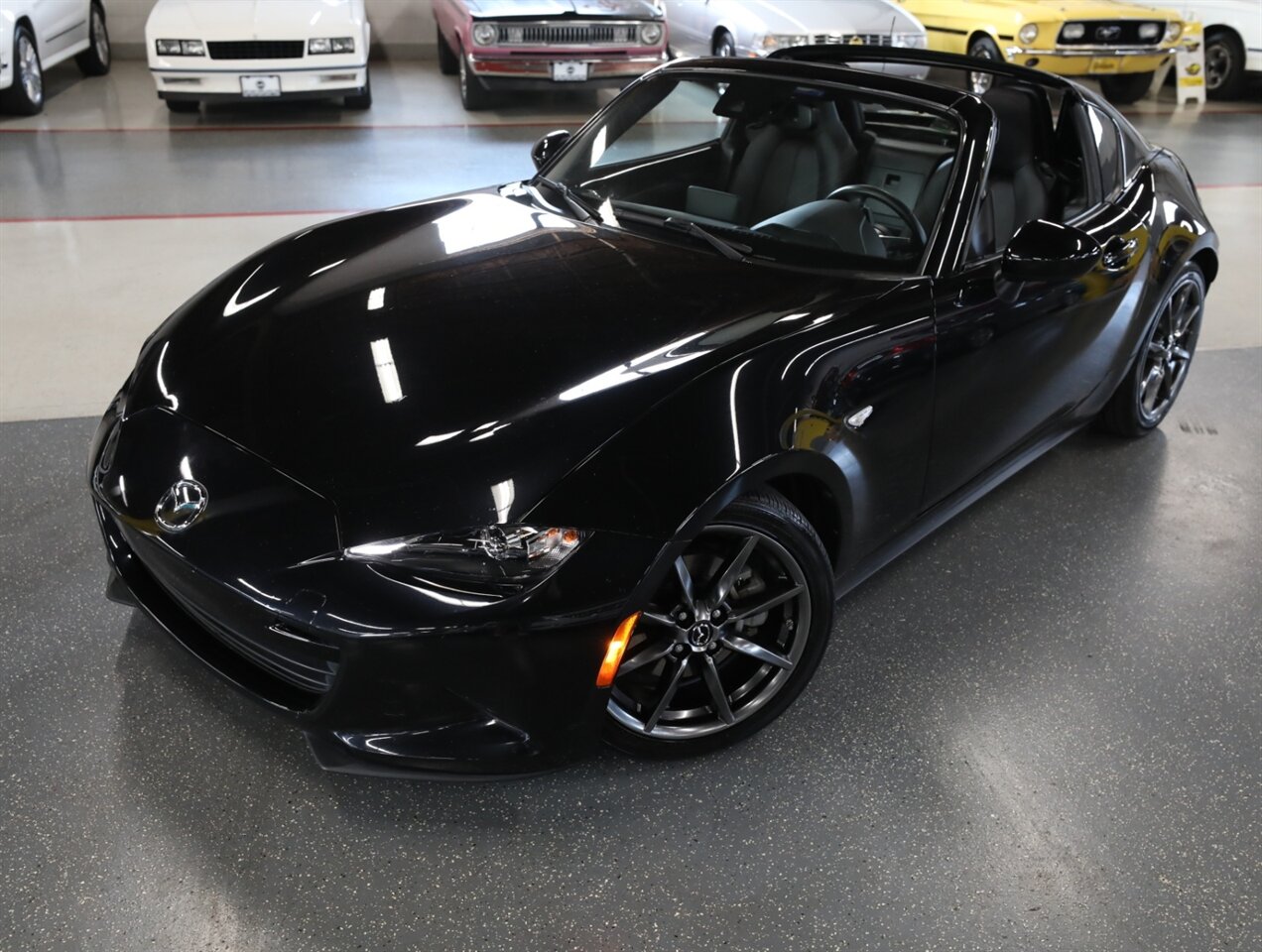2019 Mazda MX-5 Miata RF Grand Touring - Photo 2 - Addison, IL 60101