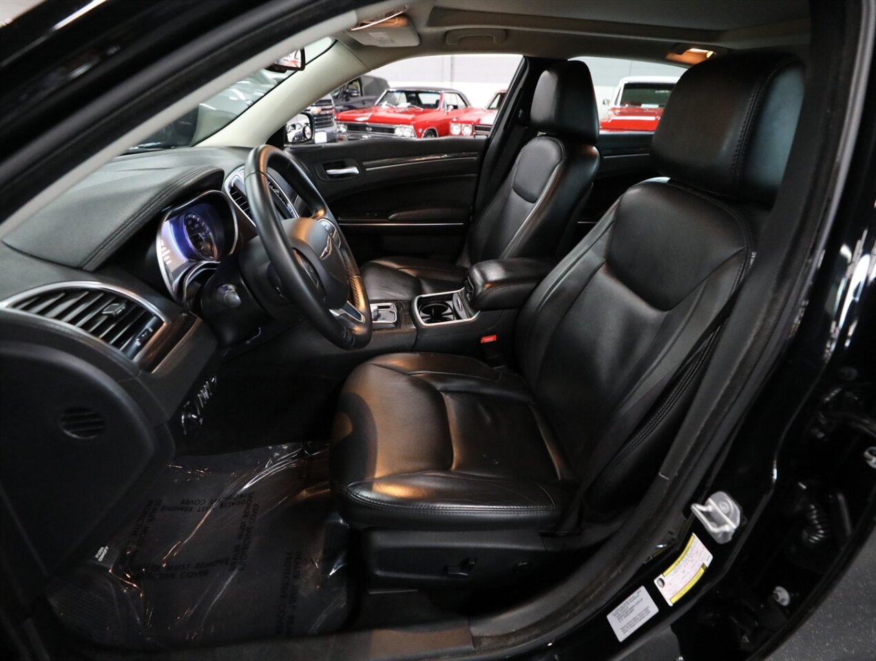 2017 Chrysler 300 Limited AWD - Photo 30 - Addison, IL 60101