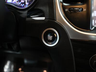 2017 Chrysler 300 Limited AWD - Photo 35 - Addison, IL 60101