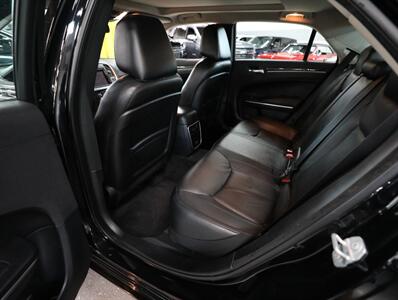 2017 Chrysler 300 Limited AWD - Photo 25 - Addison, IL 60101
