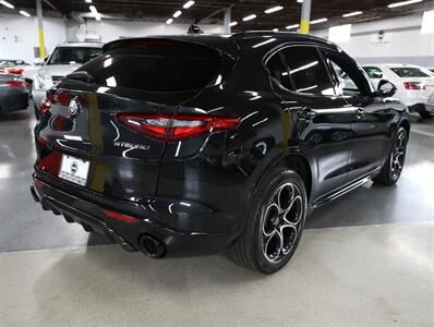 2021 Alfa Romeo Stelvio Ti Sport AWD   - Photo 9 - Addison, IL 60101