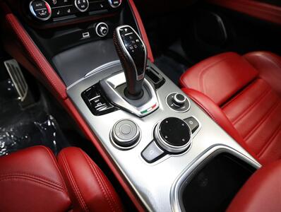 2021 Alfa Romeo Stelvio Ti Sport AWD   - Photo 36 - Addison, IL 60101