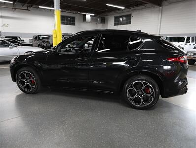 2021 Alfa Romeo Stelvio Ti Sport AWD   - Photo 16 - Addison, IL 60101