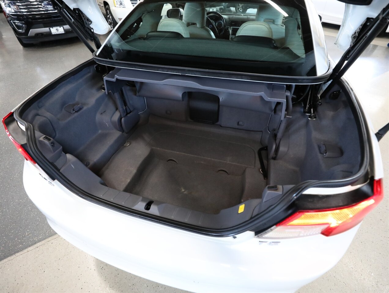 2013 Volvo C70 T5 Premier Plus - Photo 22 - Addison, IL 60101