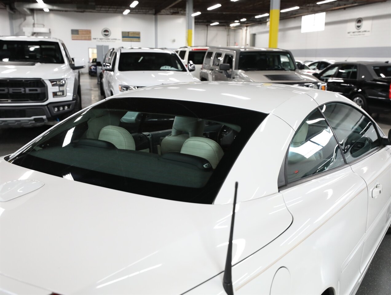 2013 Volvo C70 T5 Premier Plus - Photo 37 - Addison, IL 60101