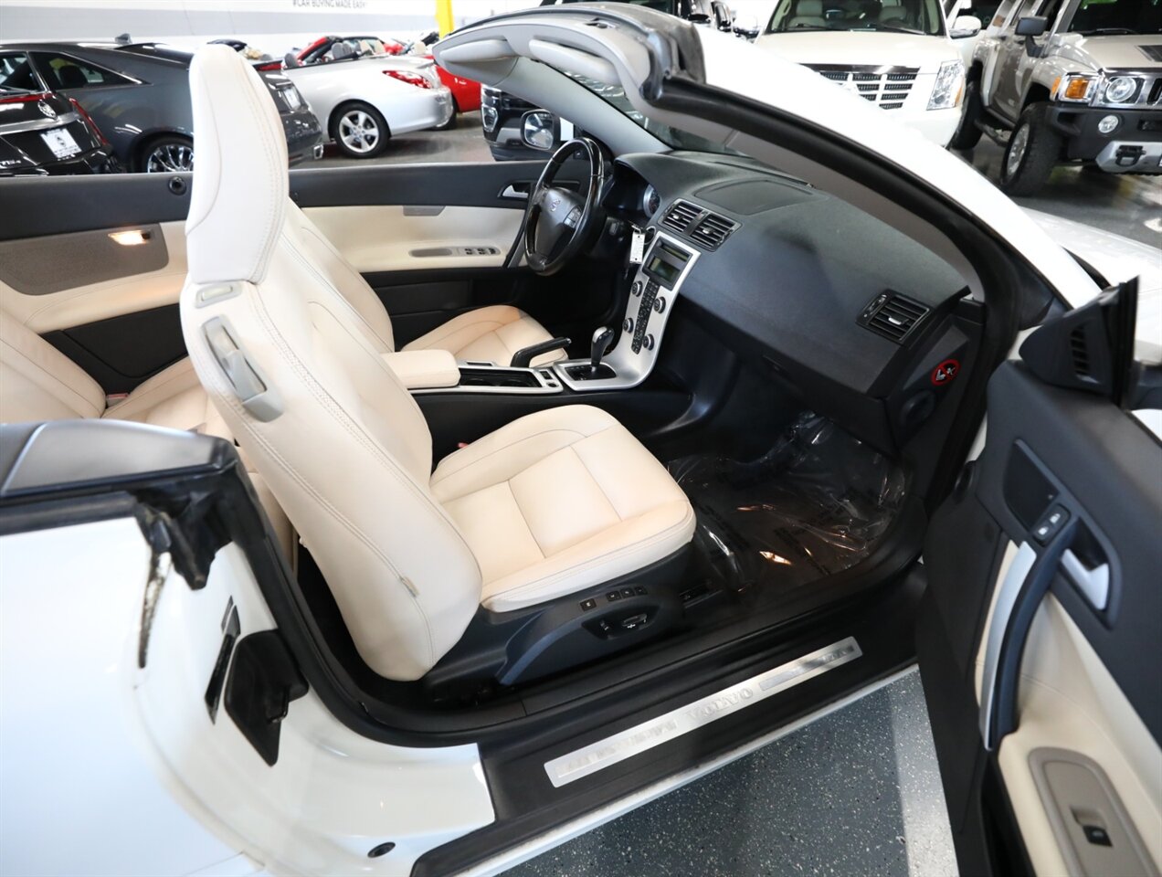2013 Volvo C70 T5 Premier Plus - Photo 18 - Addison, IL 60101