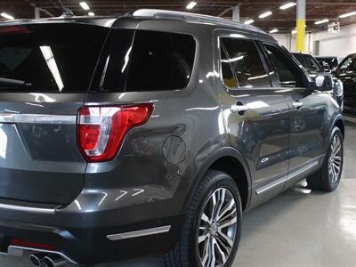 2018 Ford Explorer Platinum 4WD   - Photo 9 - Addison, IL 60101