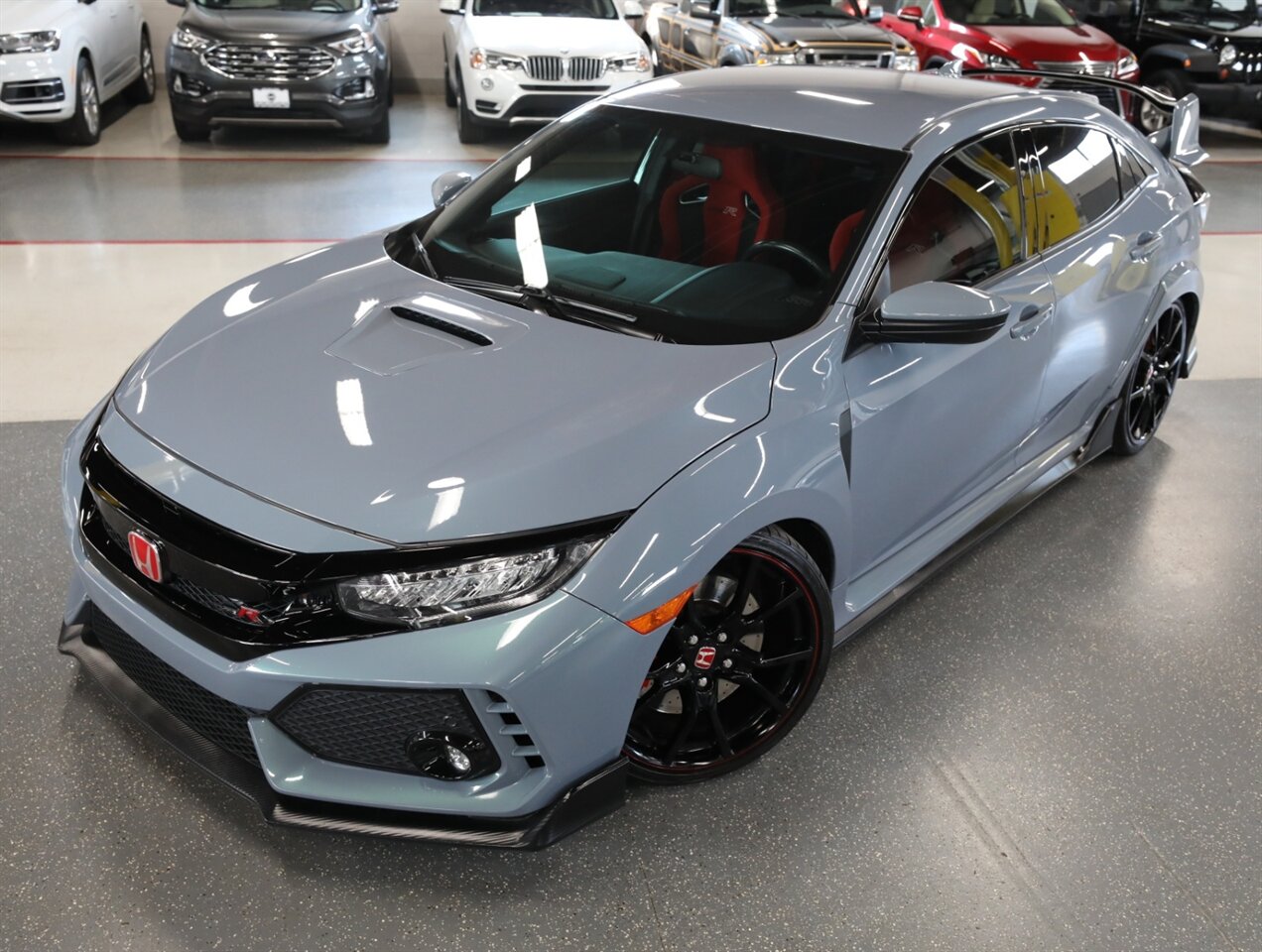 2019 Honda Civic Type R Touring - Photo 2 - Addison, IL 60101