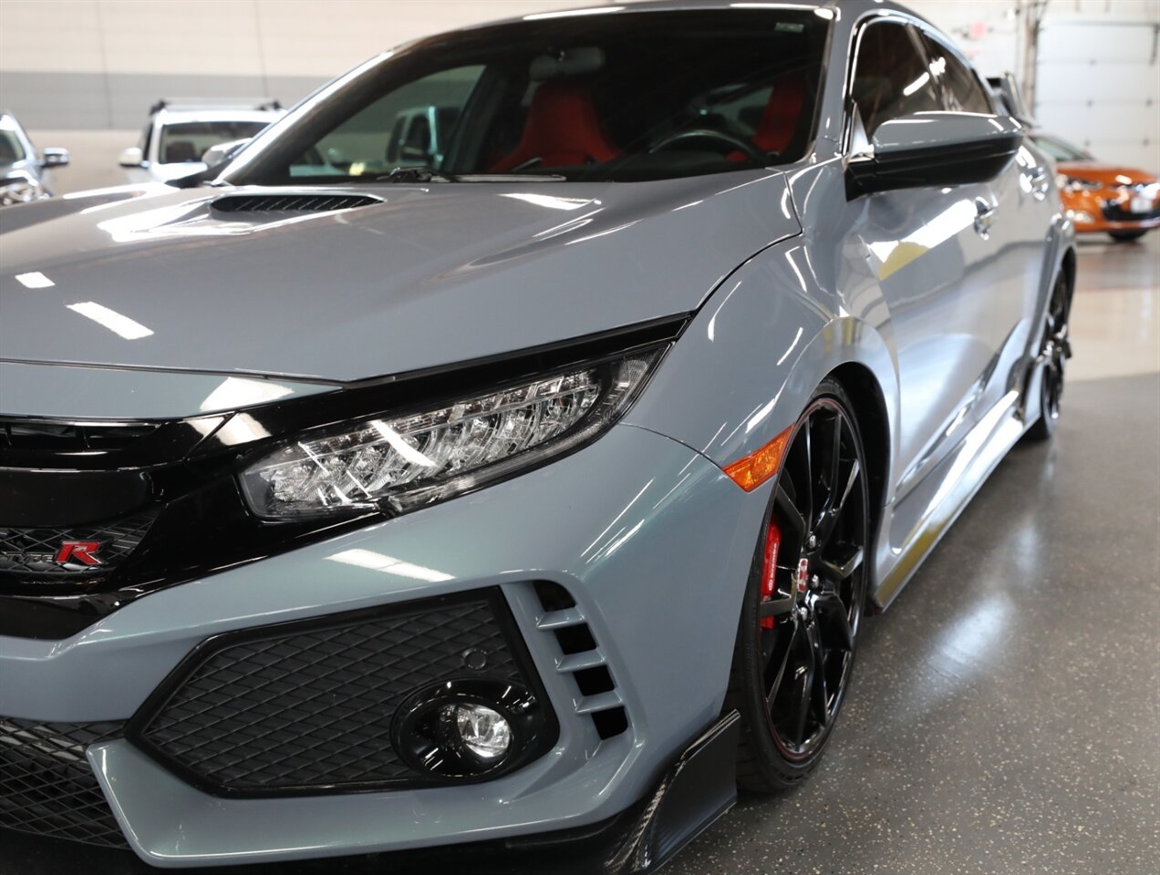 2019 Honda Civic Type R Touring - Photo 5 - Addison, IL 60101